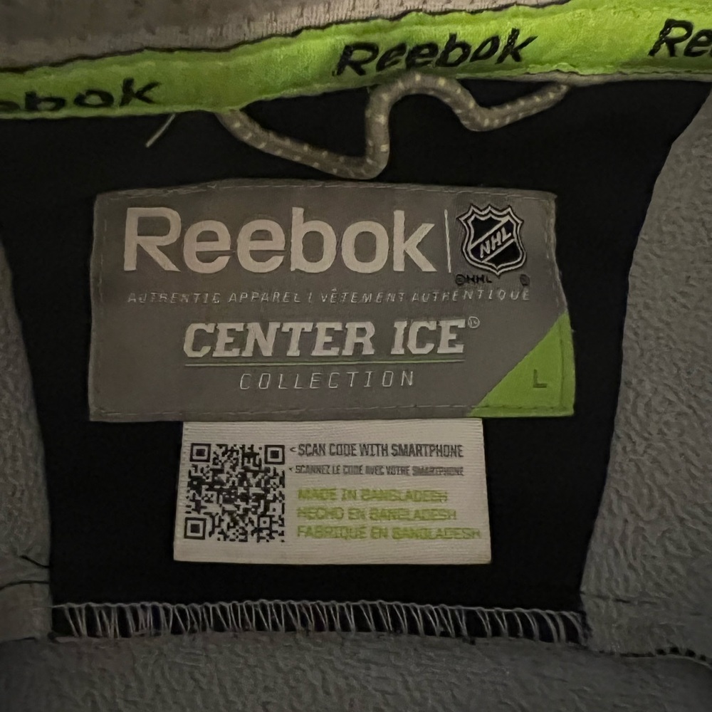 Detroit Red Wings Reebok Jacket.   Large.   Excellent condition. - Picture 5 of 5